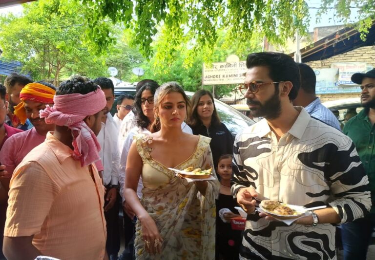 भूल चूक माफ' की टीम पटना पहुंची, राजकुमार राव और वामिका गब्बी का हुआ गर्मजोशी से स्वागत