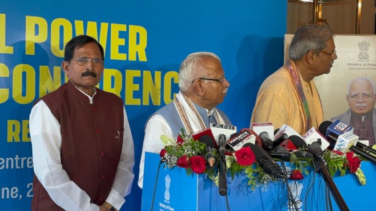 केंद्रीय ऊर्जा मंत्री मनोहर लाल खट्टर: हर राज्य में न्यूक्लियर प्लांट की योजना, बिहार को मदद का आश्वासन