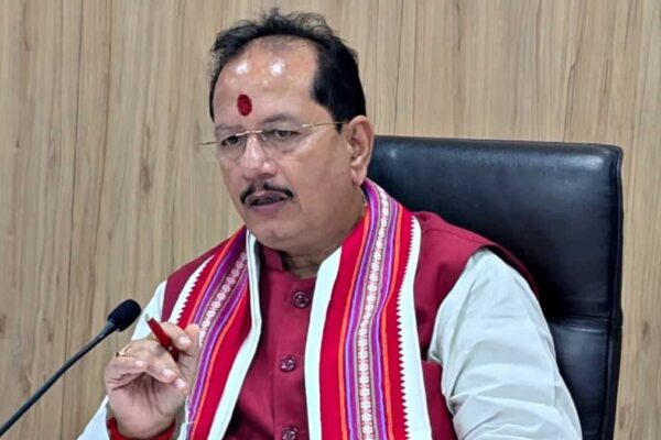 विजय सिन्हा का लालू यादव के राजद अध्यक्ष पद नामांकन पर तीखा हमला: “बिहार को बदनाम और बर्बाद करने वाले लोग हैं।” विजय सिन्हा का लालू यादव के राजद अध्यक्ष पद नामांकन पर तीखा हमला: "बिहार को बदनाम और बर्बाद करने वाले लोग हैं।"