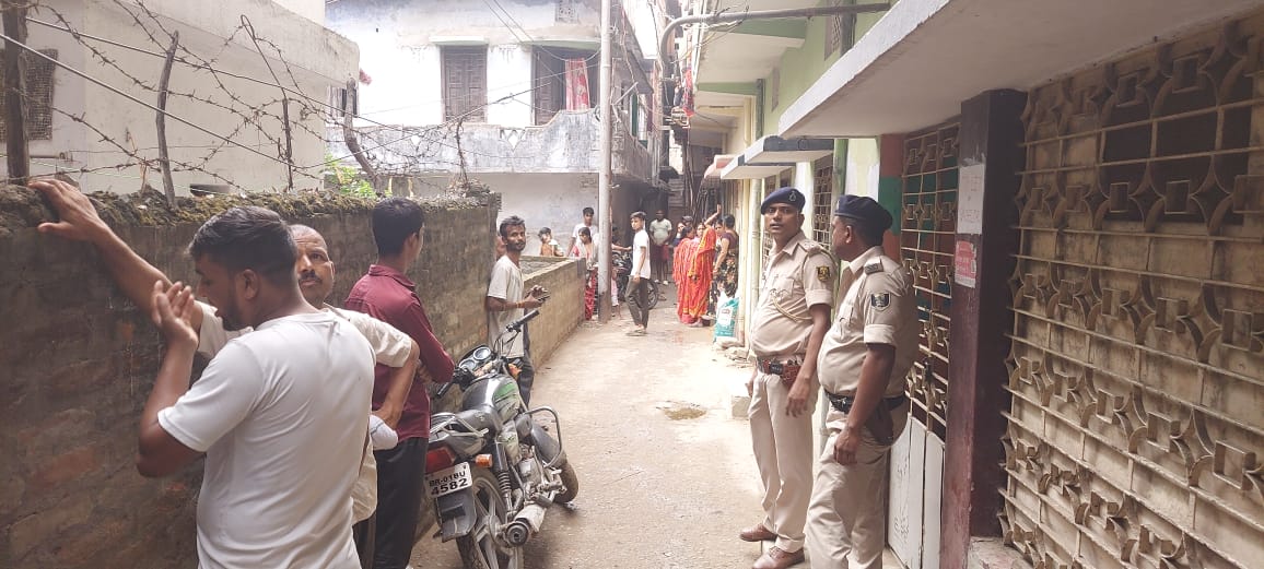 पटना के कंकड़बाग में रिटायर्ड चाचा को भतीजे ने घर में घुसकर मारी गोली, मौत से सनसनी