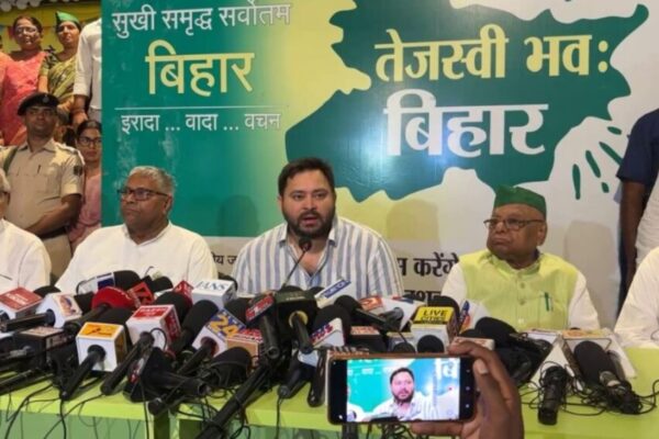 तेजस्वी यादव ने नीतीश कुमार और पीएम मोदी पर साधा निशाना, महागठबंधन की जीत का किया दावा