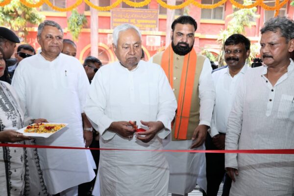 चुनाव से पहले सीएम नीतीश कुमार ने किया राजकीय उर्दू लाइब्रेरी के नए भवन का उद्घाटन, 40,000 से अधिक पुस्तकों का संग्रह