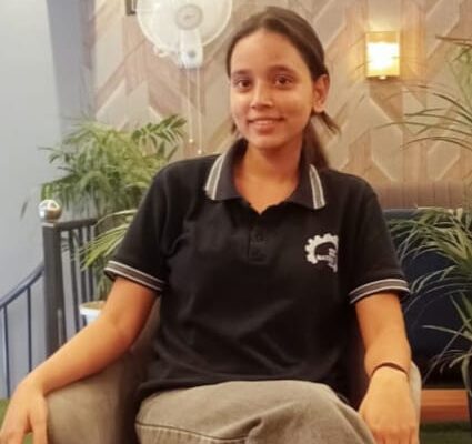 NEET परीक्षा में धनरूआ की सानिया शर्मा ने लहराया परचम, हासिल किया 97 परसेंटाइल