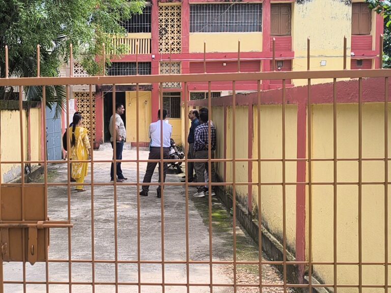 आय से अधिक संपाती मामले में लोक शिकायत निवारण पदाधिकारी श्वेता मिश्रा पर कसा शिकंजा, कई ठिकानों पर छापेमारी